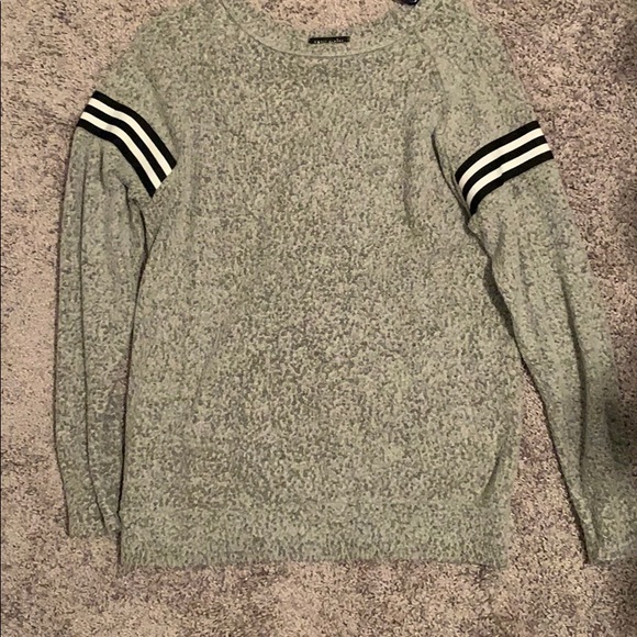 Gray Sweater - Picture 1 of 1